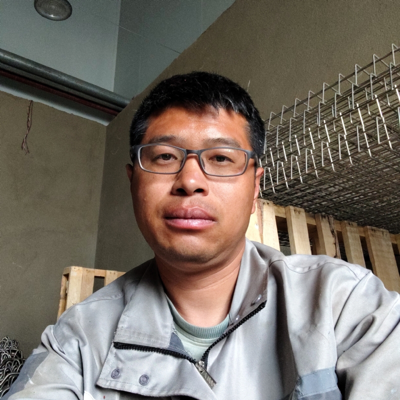 萤火的第一张照片--大理王婆说媒